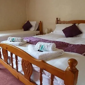 Elephant & Castle Hotel Holmfirth